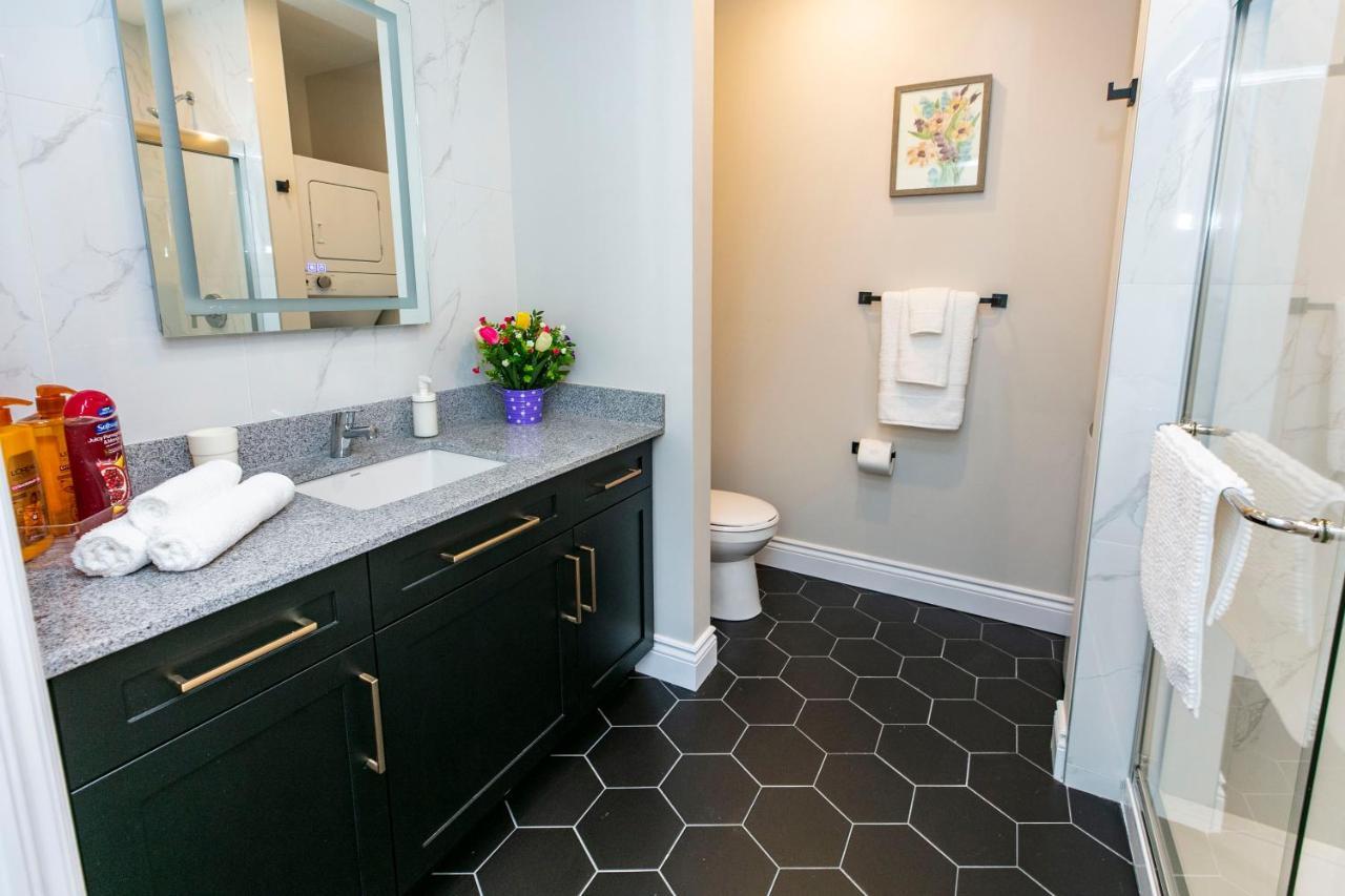 דירות אוטווה Luxury 1Br With King Bed - Steps From Byward Market! מראה חיצוני תמונה